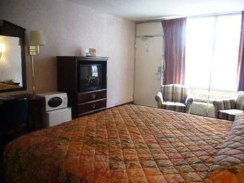 Travel Inn Гоумвуд Екстер'єр фото